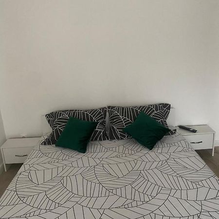 L&M Apartment Târgu-Mureş Екстериор снимка